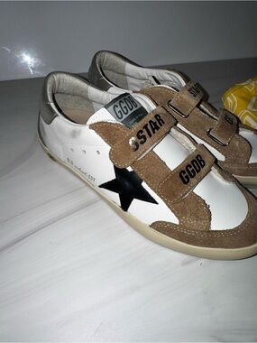 Golden Goose Kids White Sneakers with Brown Suede & Black Star